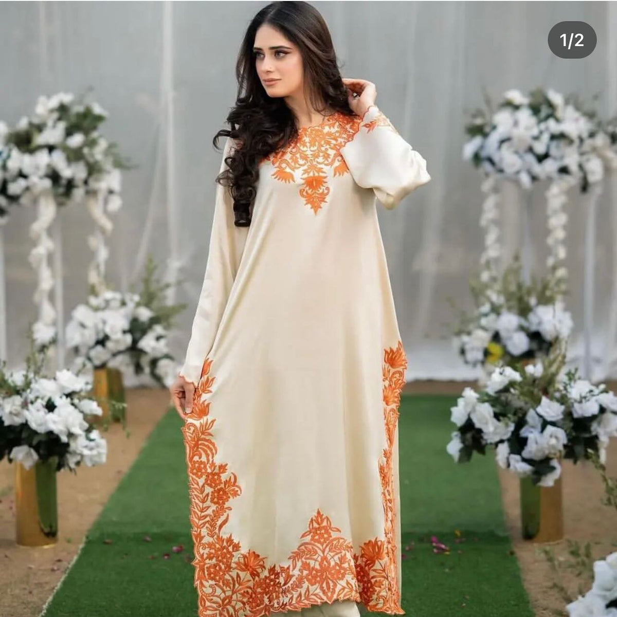 Luxurious Shamooz 3-Piece Suit with Embroidered Organza Dupatta