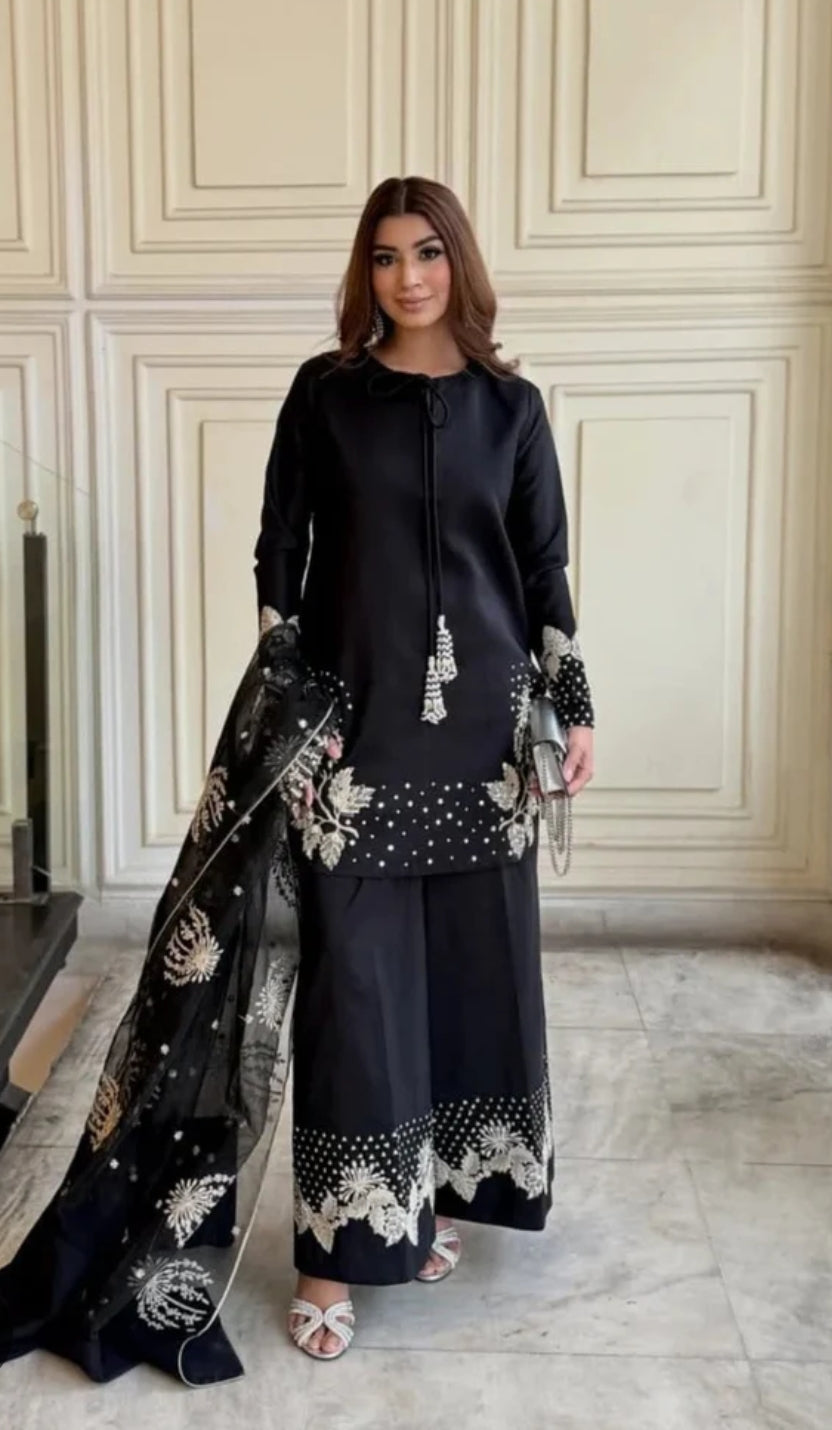 Noir Blossom 3PC