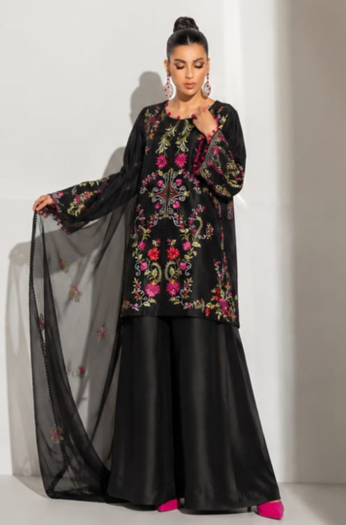 NOIR BLOOM — EMBROIDERED 3PC