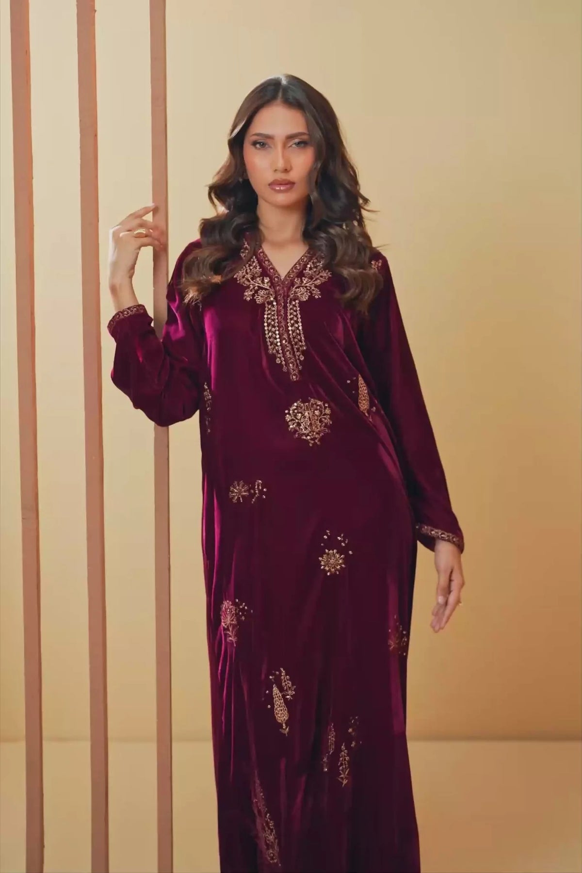 Embroidered Velvet Stitched 1-Piece Kaftan