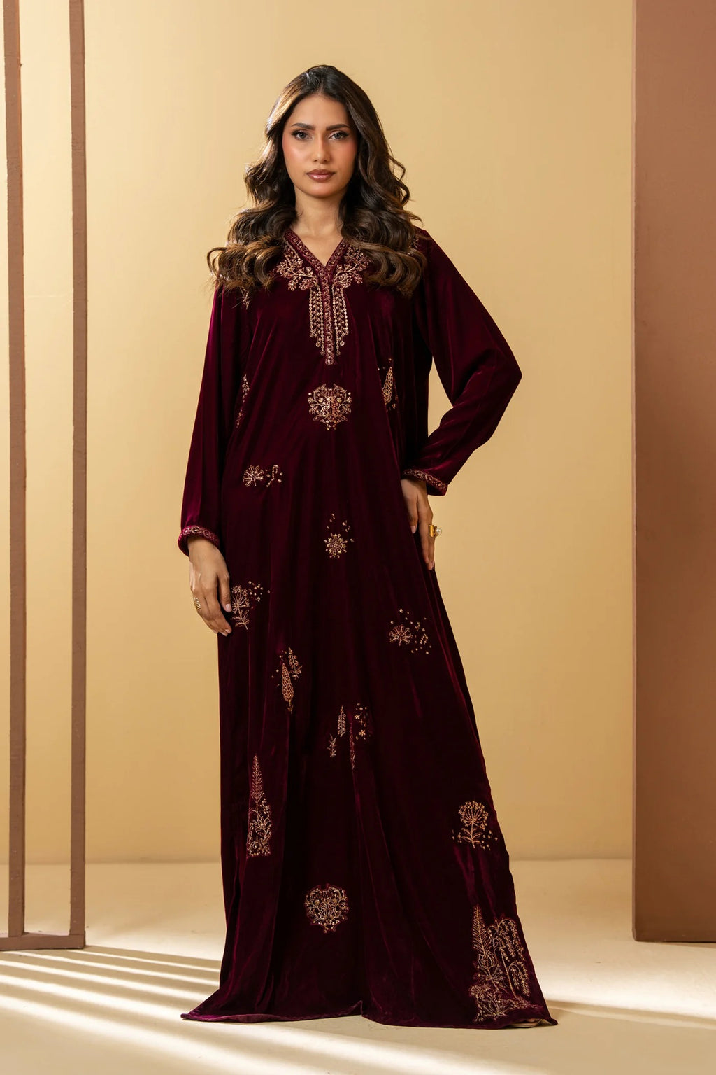 Embroidered Velvet Stitched 1-Piece Kaftan