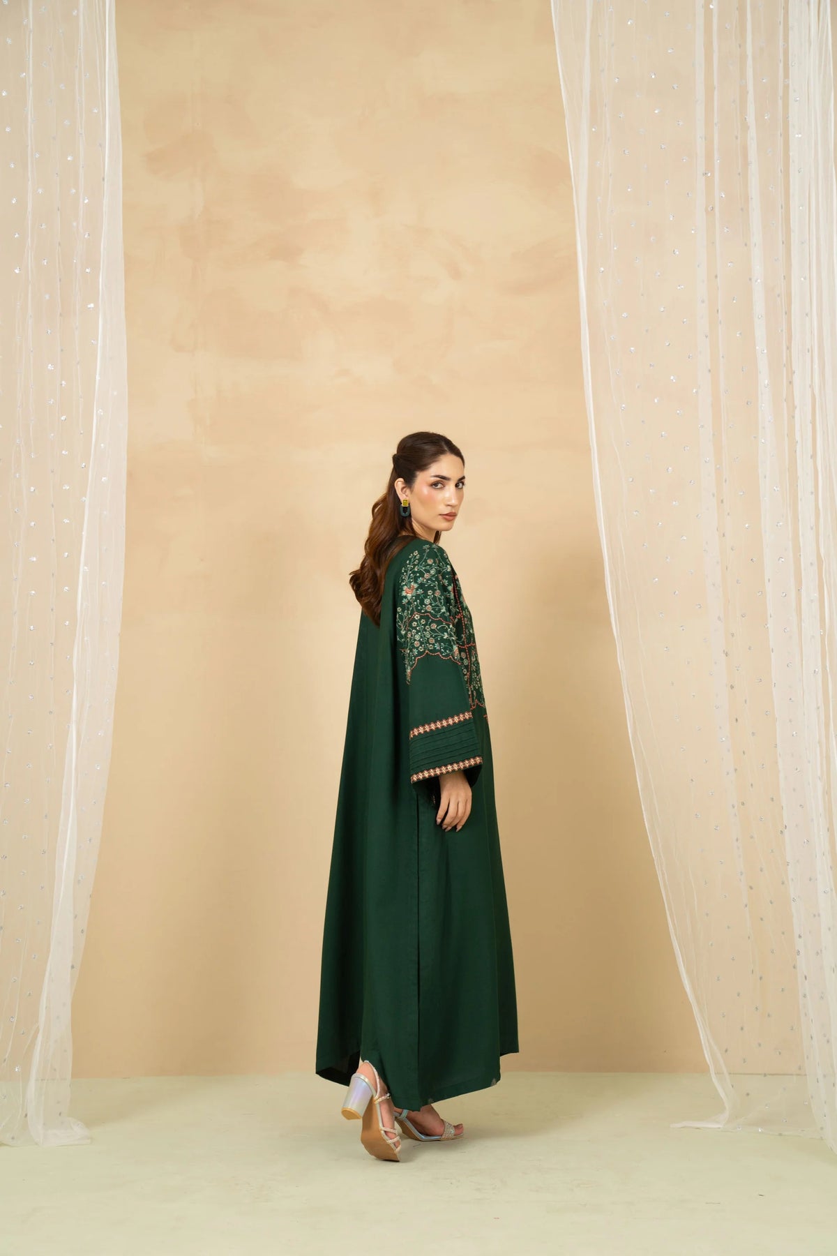 Emerald Dhanak 2PC