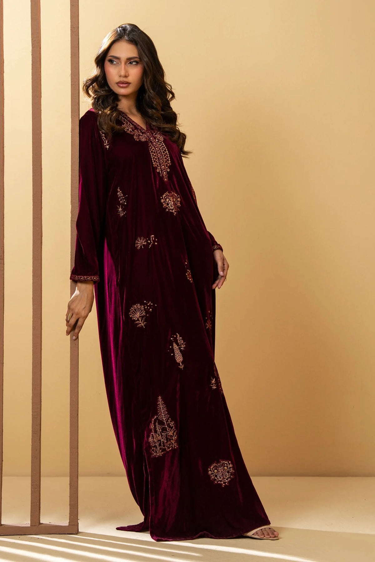 Embroidered Velvet Stitched 1-Piece Kaftan