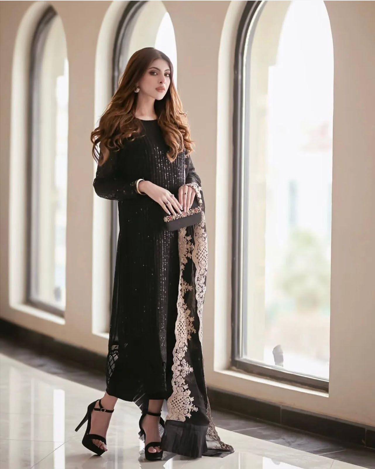 Elegant Embroidered 3-Piece Chiffon Ensemble