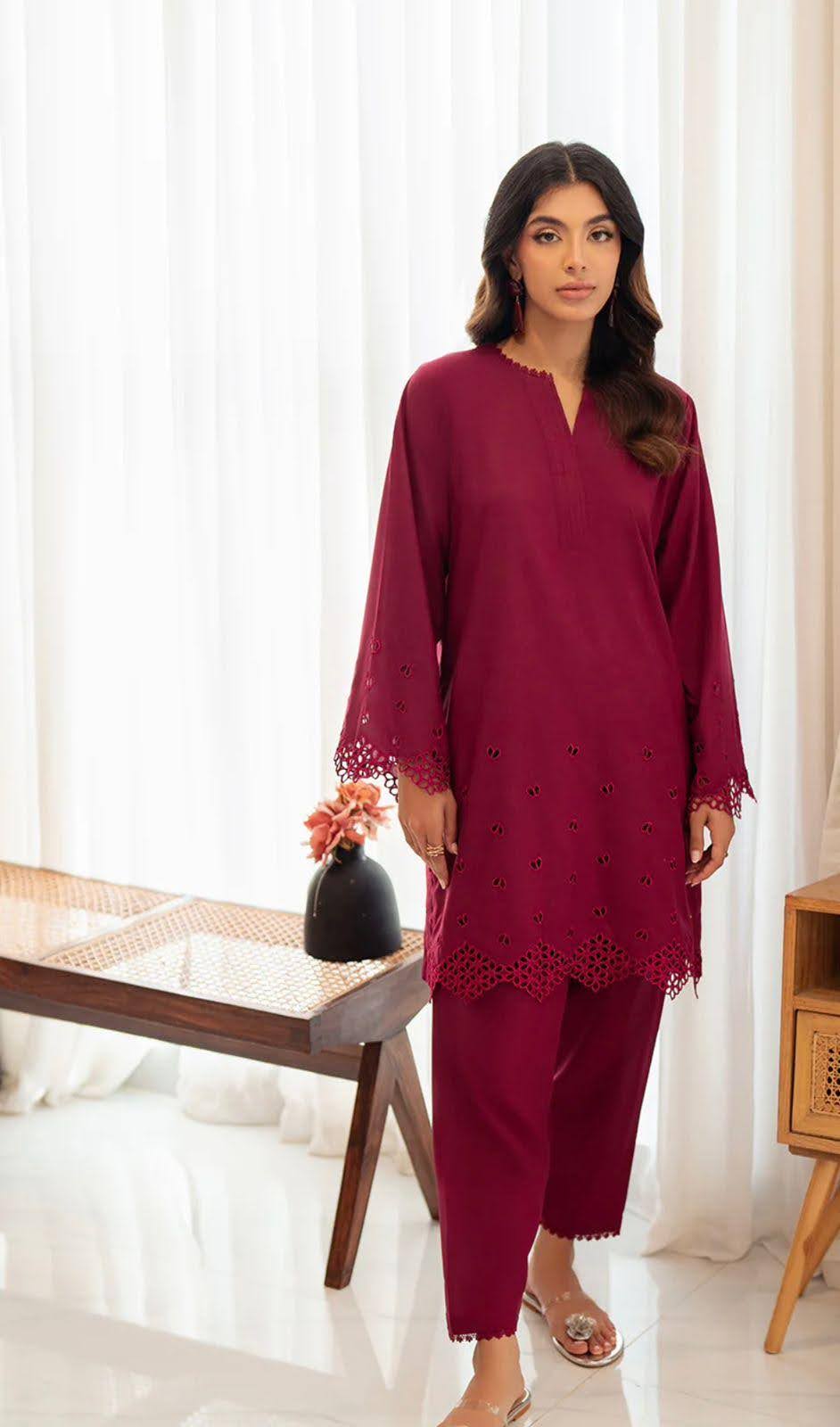 Plum Delight – Elegant Dhanak Embroidered Outfit