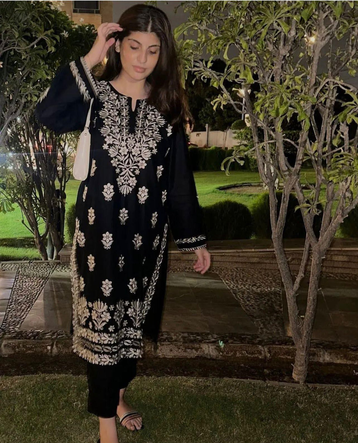 Elegance in Kala Kurta – Chikenkari Embroidery, Stone Lawn Fabric