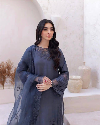 Elegant Grey Raw Silk Ensemble with Thread Embroidery